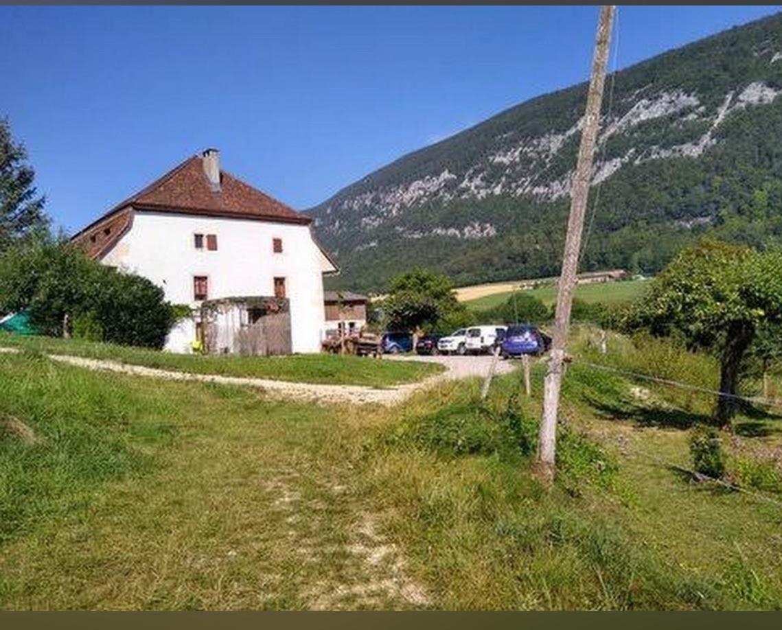 Chez Dodo 2534 Orvin Le Foncet Bed & Breakfast Evilard Exterior photo
